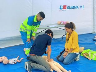 SUMMA 112 enseña cómo actuar ante una parada cardiorrespiratoria