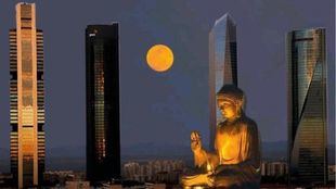 Los promotores del 'Buda de Carmena' negocian con otras ciudades tras el 'no' de Madrid