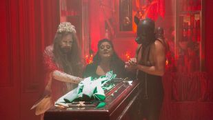 Tacones Manoli: Bernarda Alba clandestina