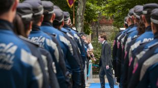 El Ayuntamiento pagará las horas extra a la Policía y hará efectiva la jornada de 35 horas