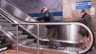 Los mayores de 75 años, primeros beneficiarios del abono gratis que implantará la Comunidad