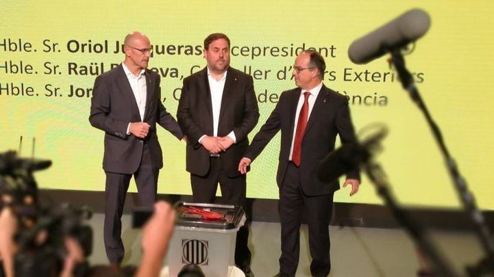 Concesiones del tercer grado y aviso sobre la 'contienda política'