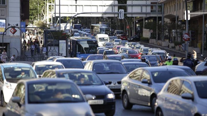 Varias carreteras de la región han sufrido atascos a primera hora de este jueves.