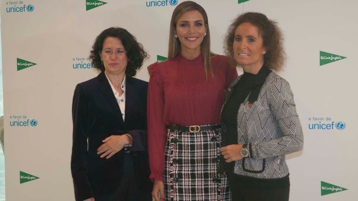 La Directora de Marketing y Captación de Fondos de UNICEF Comité Español, Marta Montiel; la madrina del evento, Rosanna Zanetti, y la responsable de Comunicación Corporativa de El Corte Inglés, Ester Uriol.