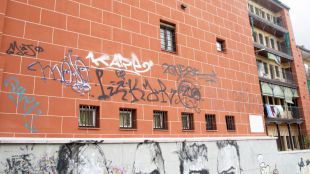 La Corrala, objetivo del vandalismo grafitero