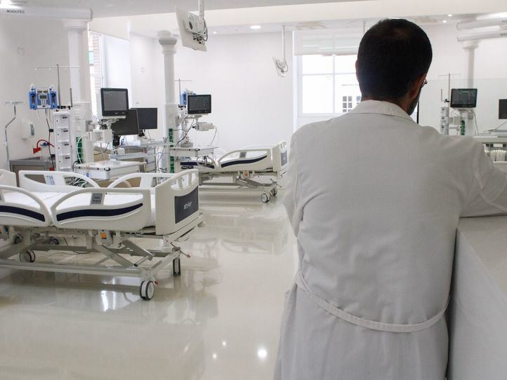 Personal médico de la Unidad de Cuidados Intensivos (UCI) del Hospital Universitario infantil Niño Jesús.