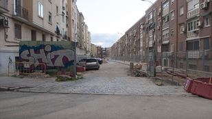 La nueva calle de Ciudad Lineal, que sustituye al descampado que antes funcionaba como aparcamiento disuasorio.