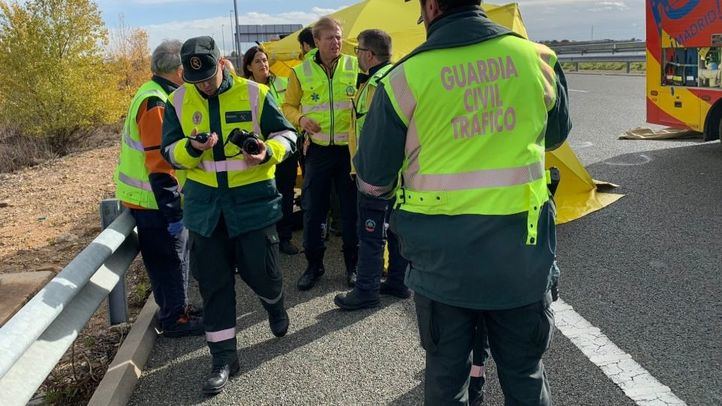 Un turismo impactó contra el hombre lo que le provocó un politraumatismo y que entrara en parada cardiorrespiratoria.