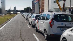 Los taxistas confían en ofertar servicios con precio máximo cerrado en enero