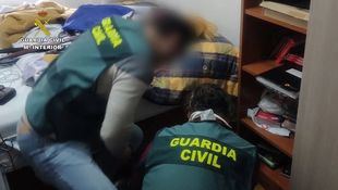 Detenidos dos hombres por 11 delitos de abuso sexual a través de engaños por la red