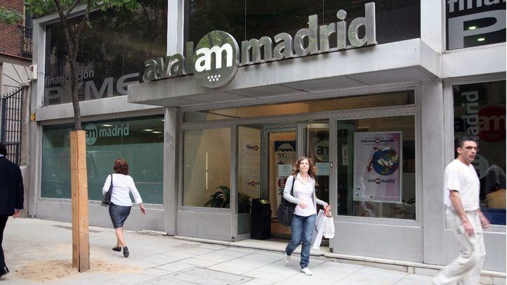 Entrada de las oficinas de Avalmadrid