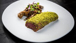 El restaurante Sandó se llena de sabores de temporada