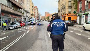 Muere un anciano atropellado por una moto en Guindalera