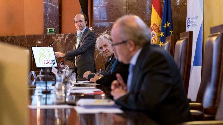El consejero de Universidades, Eduardo Sicilia, en la la inauguración del III Fórum de la Fundación Gadea Ciencia.