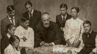 V Calendario Solidario de Casvi: los científicos se cuelan en las aulas