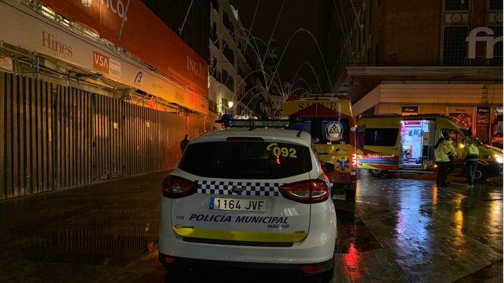 Fallece un hombre atropellado por un camión de la limpieza en la calle Rompelanzas.