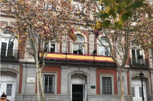 Lío en el Pleno: PSOE y Más Madrid lo abandonan tras ser llamados "asesinos"