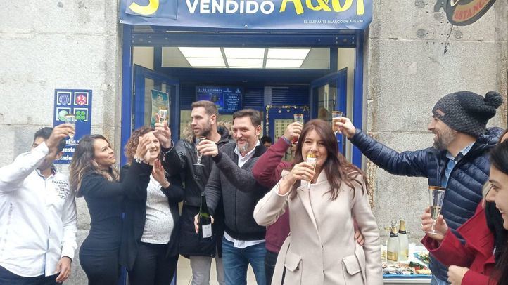 El tercer premio de la Lotería de Navidad ha caído en Madrid y Parla