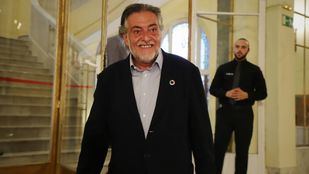 Pepu Hernández inaugura las tertulias políticas tras el parón navideño