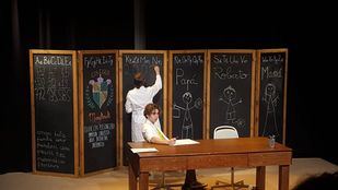 Tiza: la comedia que te coloca en el papel de profesor, padre y niño al mismo tiempo