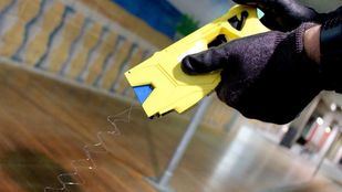 La Policía utilizará las primeras pistolas eléctricas "de manera inminente"