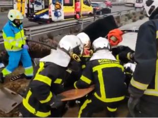 Dos heridos tras dar varias vueltas de campana con un coche en la M-50