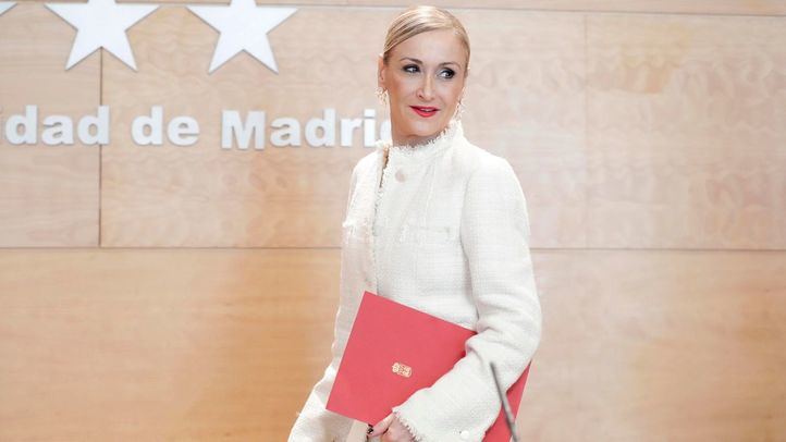 Cifuentes se enfrenta a una petición fiscal de tres años de cárcel por falsear presuntamente el acta que acreditaría una defensa del Trabajo de Fin de Máster.