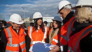 El Consistorio pagará el abono transporte a los refugiados que lo necesiten