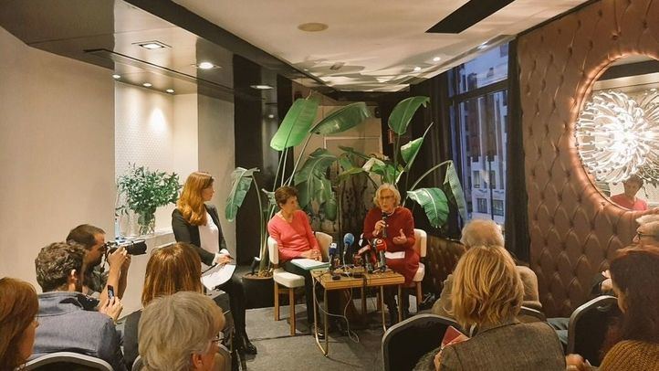 Manuela Carmena en la presentación su plataforma 'Cuidar la democracia'.