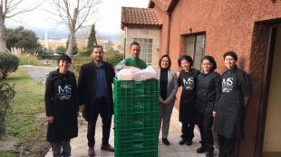 Mercadona donará diariamente productos al comedor social 'Manos de ayuda social' de Vallecas