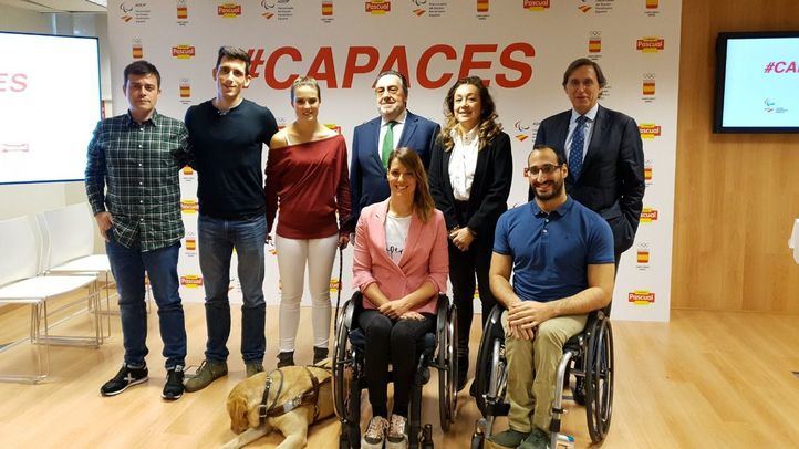 Los protagonistas de 'Capaces' en la presentación del proyecto cinematográfico.