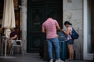 Vecinos de Centro demandarán a "técnicos y políticos" por su "inacción" ante pisos turísticos ilegales