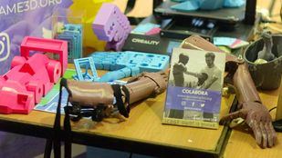 Prótesis para gente sin recursos: estudiantes de la UAH las fabrican por una buena causa