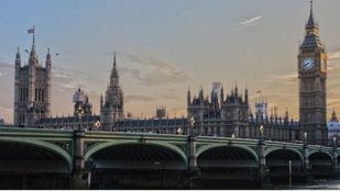 Atentado en Londres: la Policía abate a un terrorista que apuñaló a varias personas