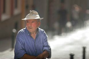 La Policía destapa un fraude por el cobro de pensiones de personas fallecidas