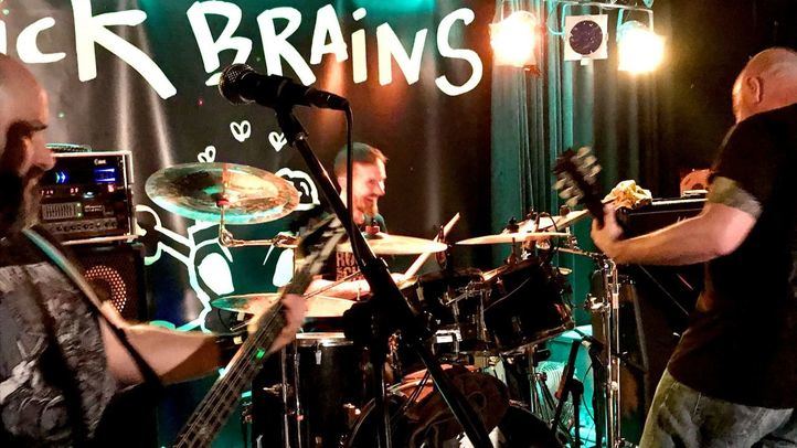 Sick Brains arrasan en la presentación de su nuevo álbum: 'La vibración del sol'