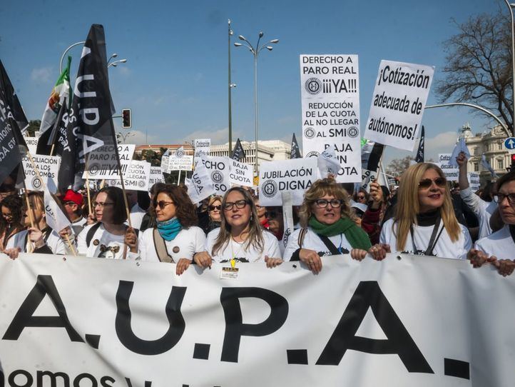 Manifestación de autónomos por el centro de la capital