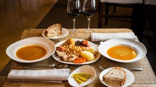 Los menús de mediodía, con el cocido madrileño, llegan al restaurante Sandó