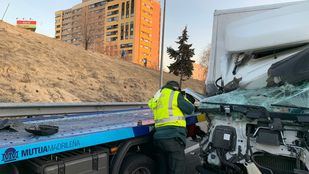 Accidente en la M-40: dos heridos y tres vehículos implicados