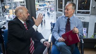 Antonio Castro revive las historias del teatro La Latina por su centenario