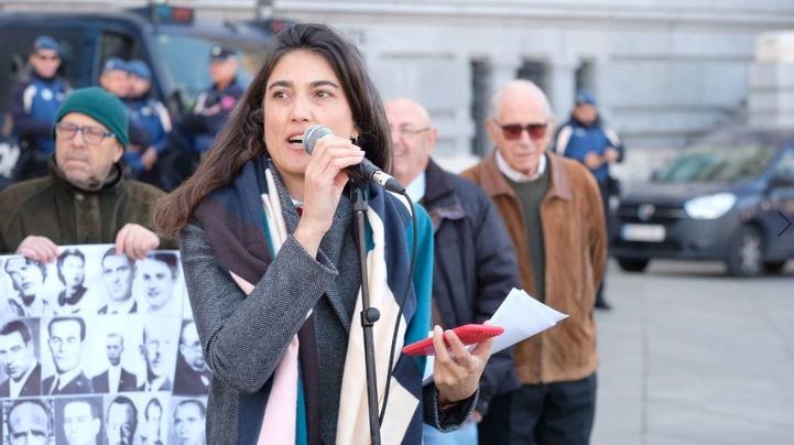 Lectura de los versos de Miguel Hernández en Cibeles
