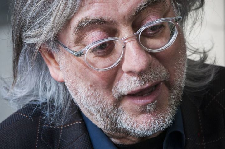 La 'Quinta del biberón', en el último libro de Víctor Amela