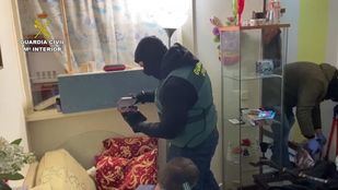 Desarticulada una banda que robaba en comercios regentados por chinos