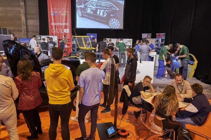 La UCM expone en Aula 2020 una de las mayores ofertas de estudios de España para el curso 2020/21