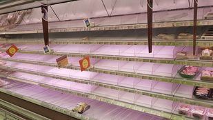 Los supermercados garantizan el abastecimiento pese a las avalanchas
