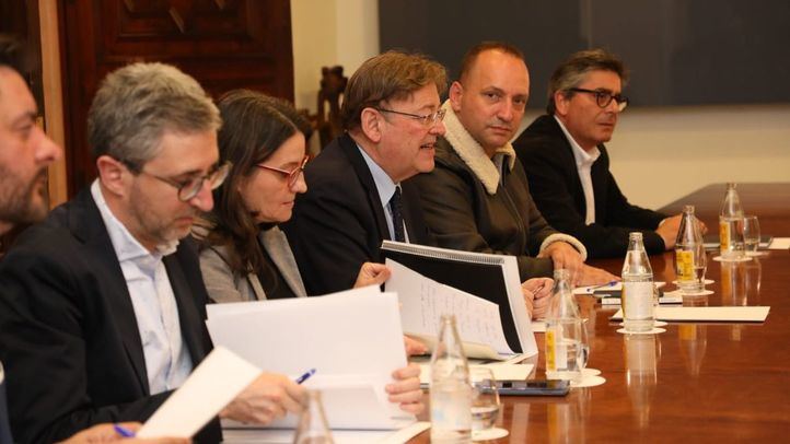 Ximo Puig, presidente de la Generalitat Valenciana, preside la reunión para abordar el coronavirus en la que se ha acordado suspender las Fallas y la Magdalena.