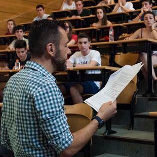 Las universidades madrileñas retrasan dos semanas el calendario