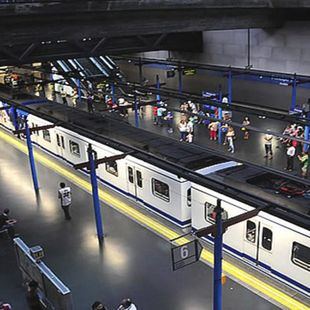 Apertura de puertas automáticas en trenes y estaciones de Metro