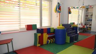 La Comunidad cierra centros ocupacionales para personas con discapacidad y el servicio de atención temprana