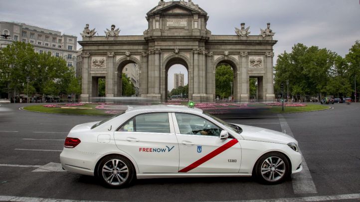Taxistas de Madrid ofrecen traslados de médicos gratis